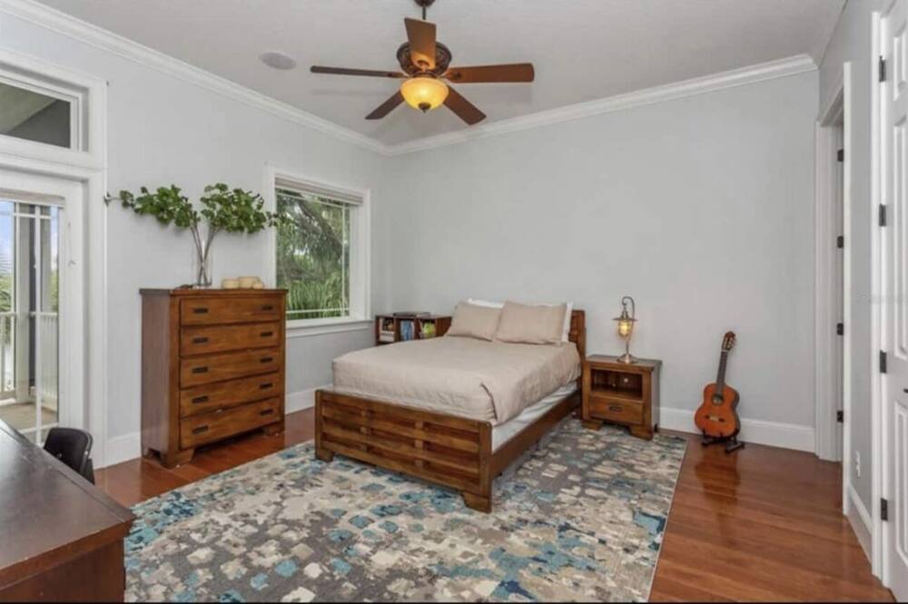 Photo of Bedroom in Heathrow