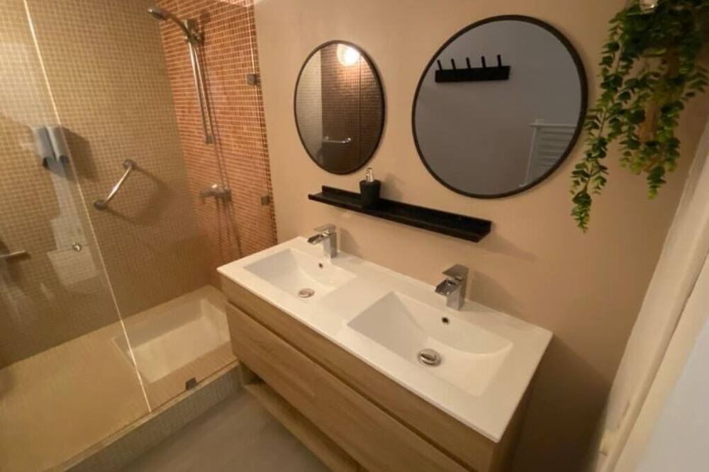 Photo of Bathroom in Mazamet