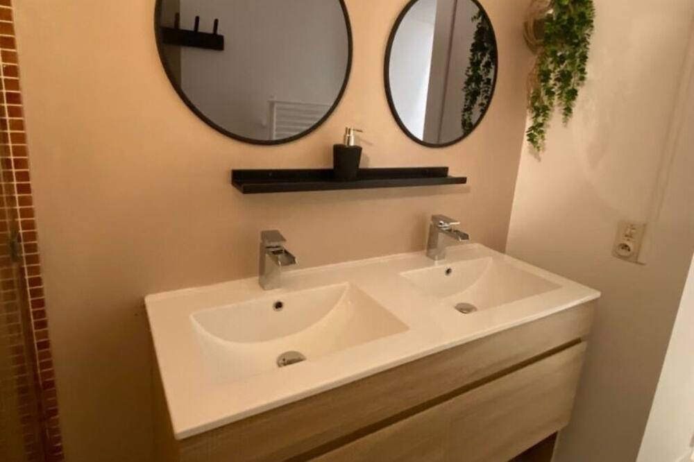 Photo of Bathroom in Mazamet