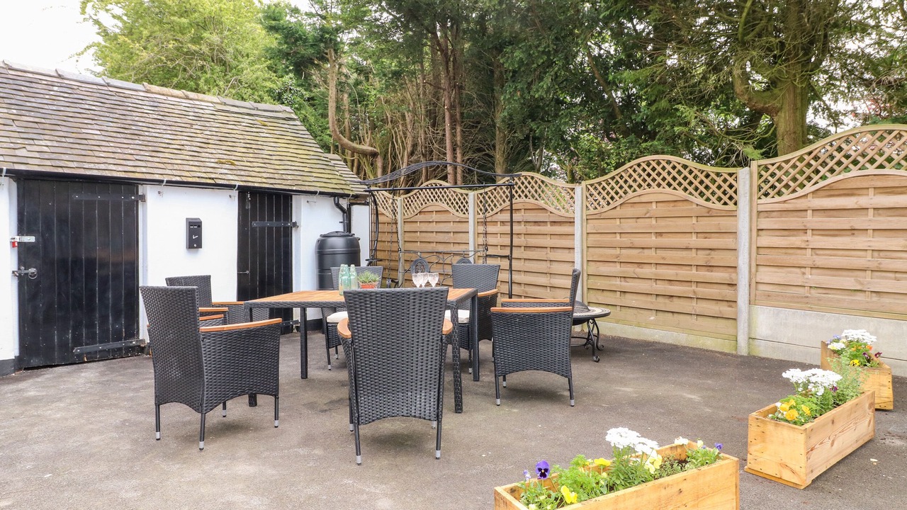 Photo of Others in Hulland Ward