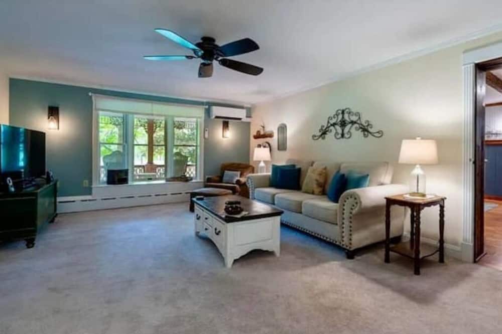 Photo of Livingroom in Cumbola