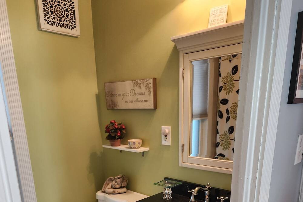 Photo of Bathroom in Ocean Grove