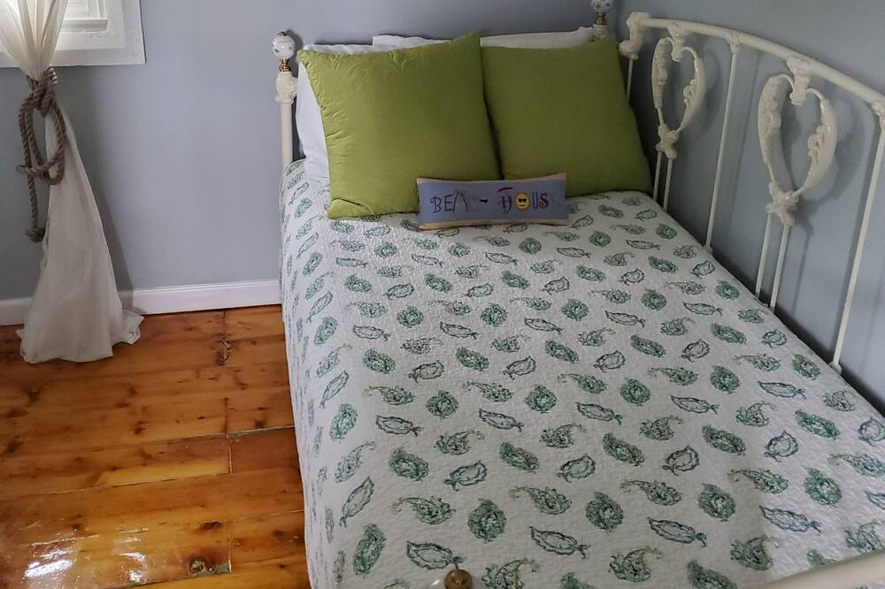 Photo of Bedroom in Ocean Grove