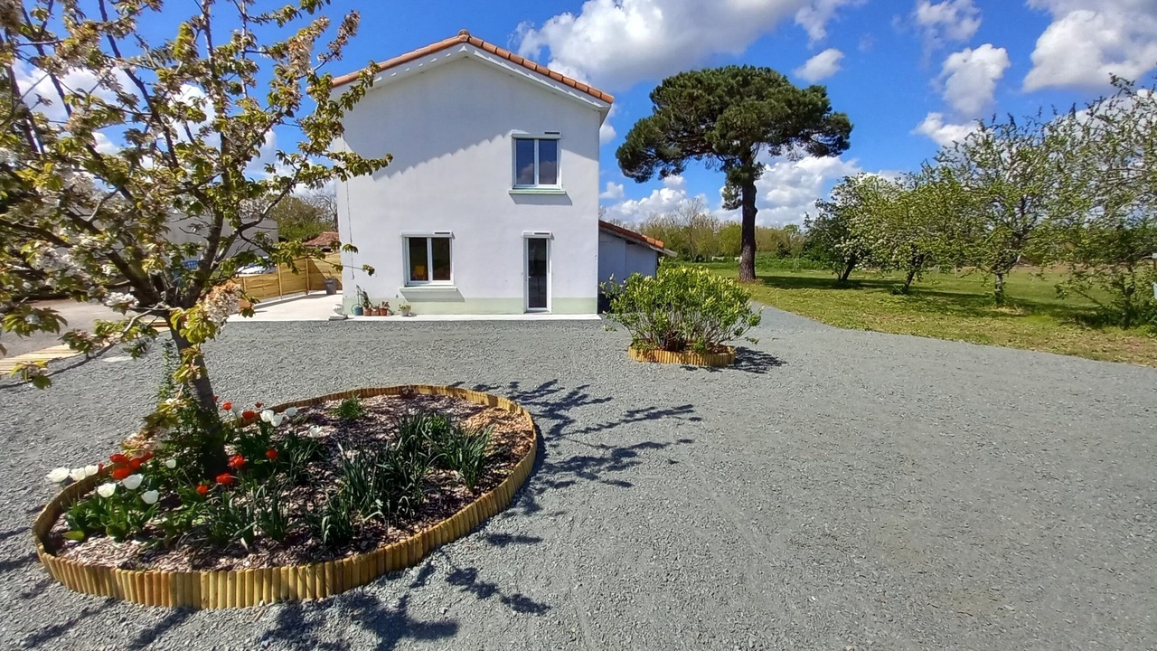 Photo of Outdoor in La Couture