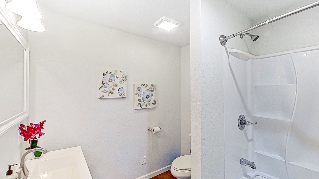 Photo of Bathroom in Blanco
