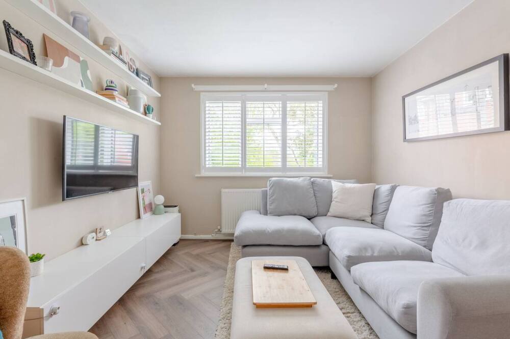 Photo of Livingroom in Brondesbury Park
