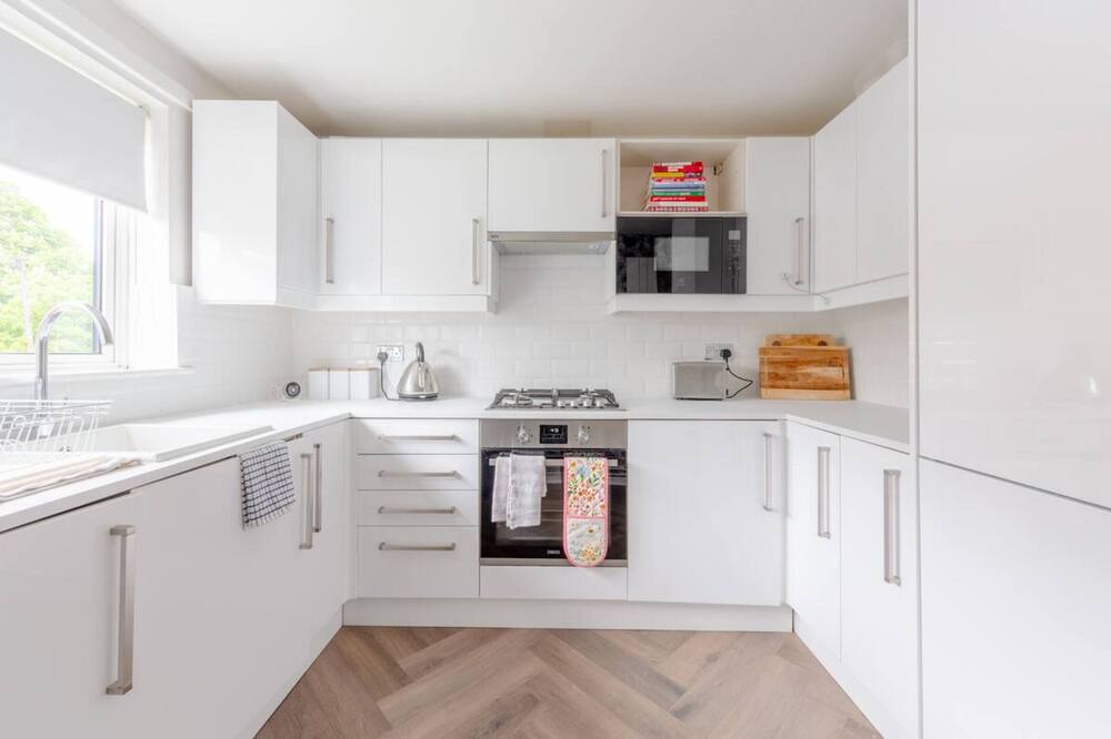 Photo of Kitchen in Brondesbury Park