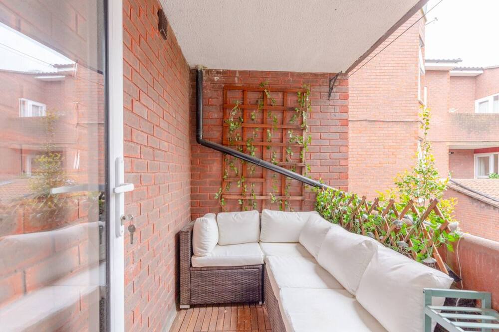 Photo of Outdoor in Brondesbury Park