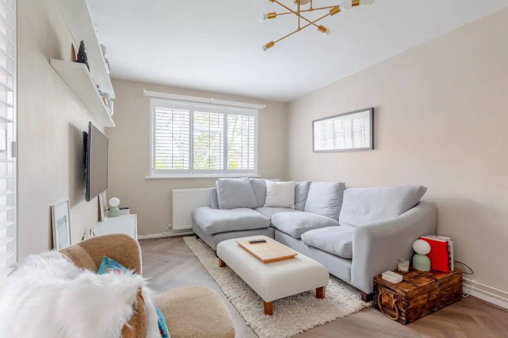 Photo of Livingroom in Brondesbury Park