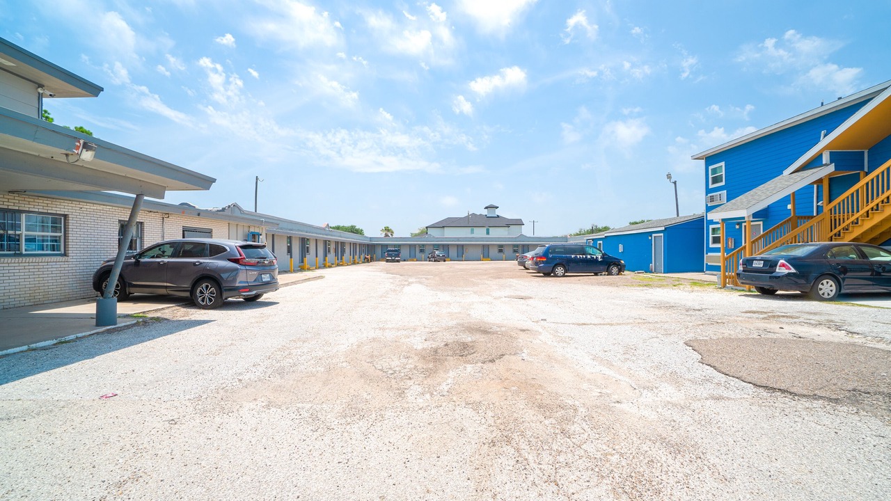 Photo of Others in Flour Bluff