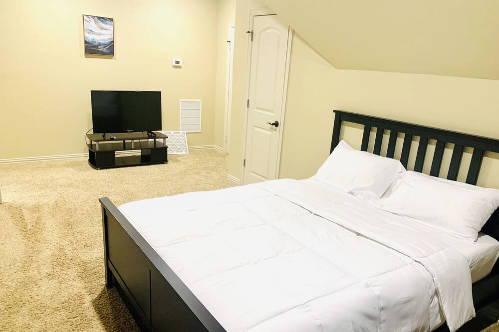 Photo of Bedroom in Grapevine
