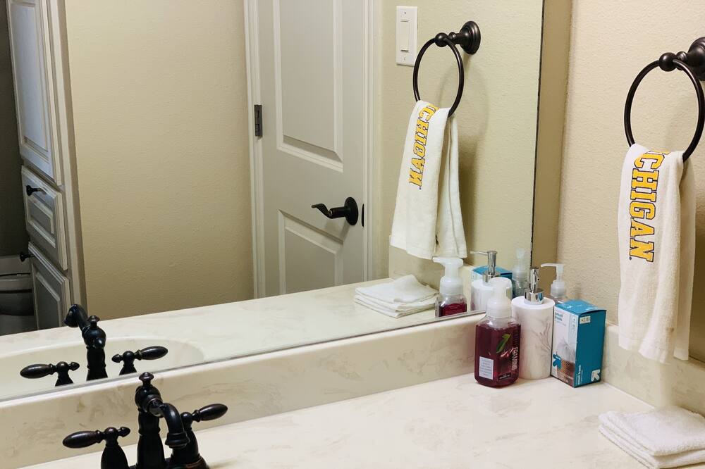 Photo of Bathroom in Grapevine