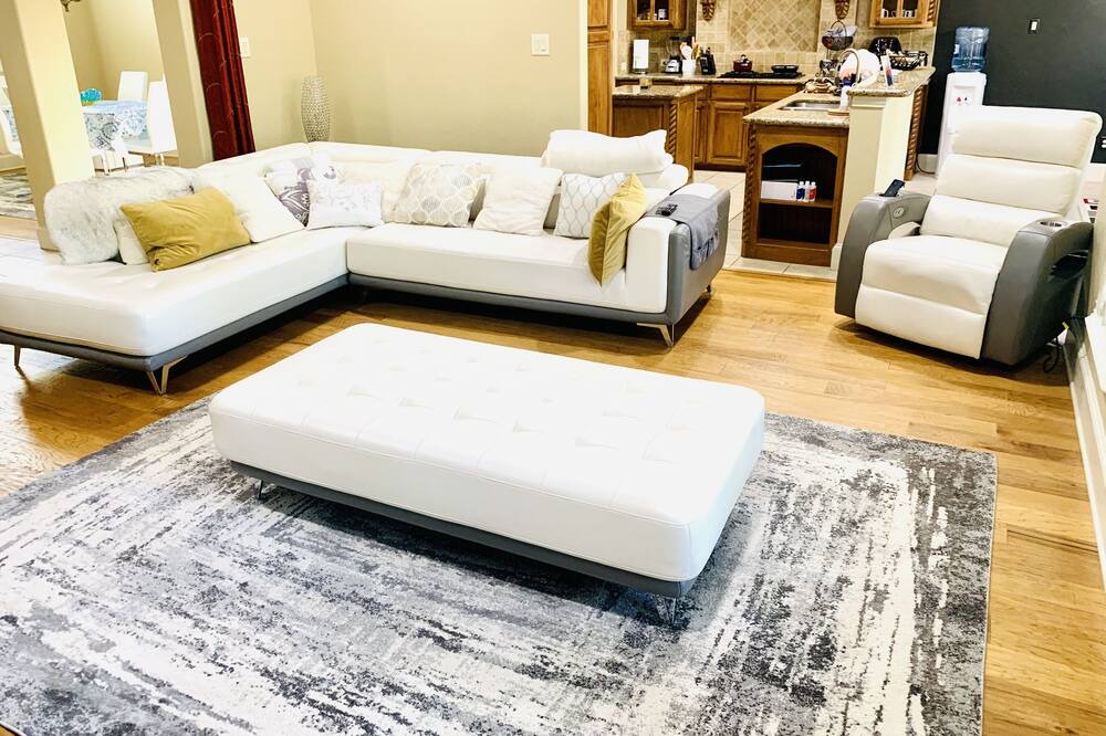 Photo of Livingroom in Grapevine