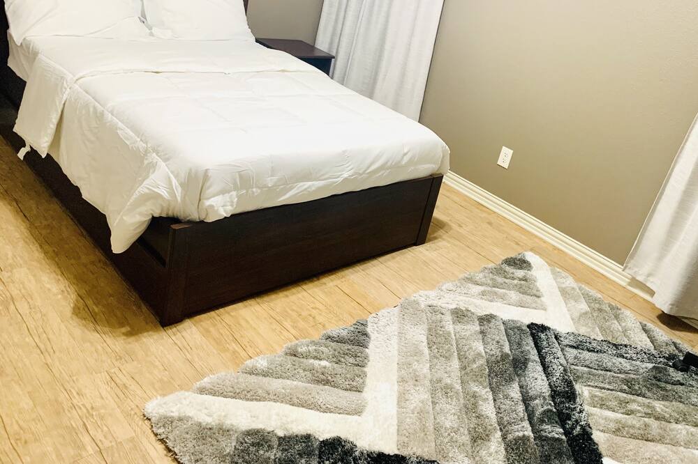 Photo of Bedroom in Grapevine