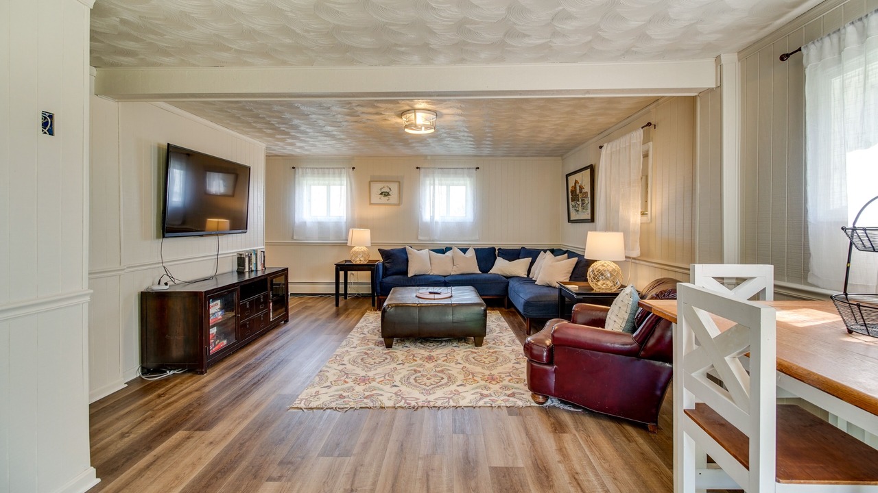 Photo of Livingroom in Piney Point