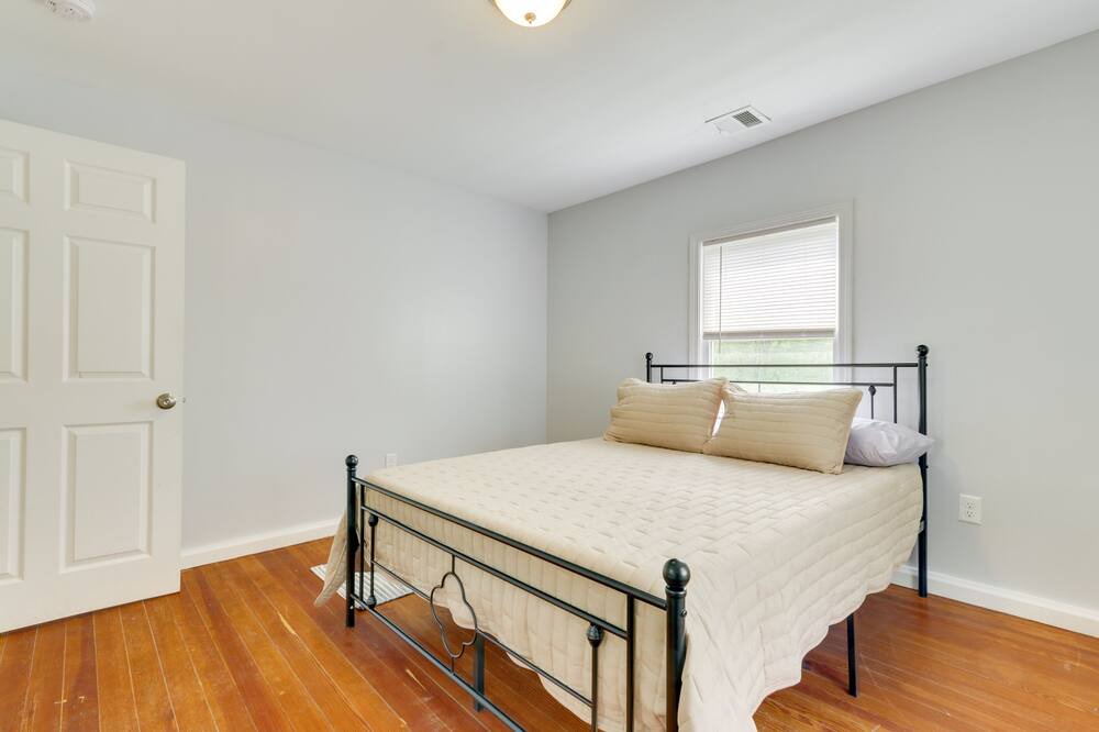 Photo of Bedroom in Waterbury