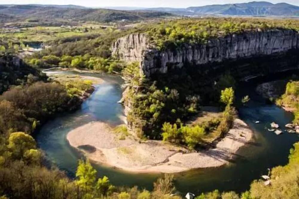 Photo of Outdoor in Saint-Maurice-dʼArdeche