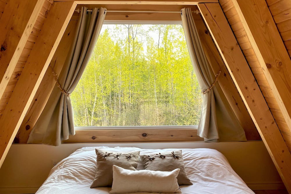 Photo of Bedroom in L'Anse-Saint-Jean