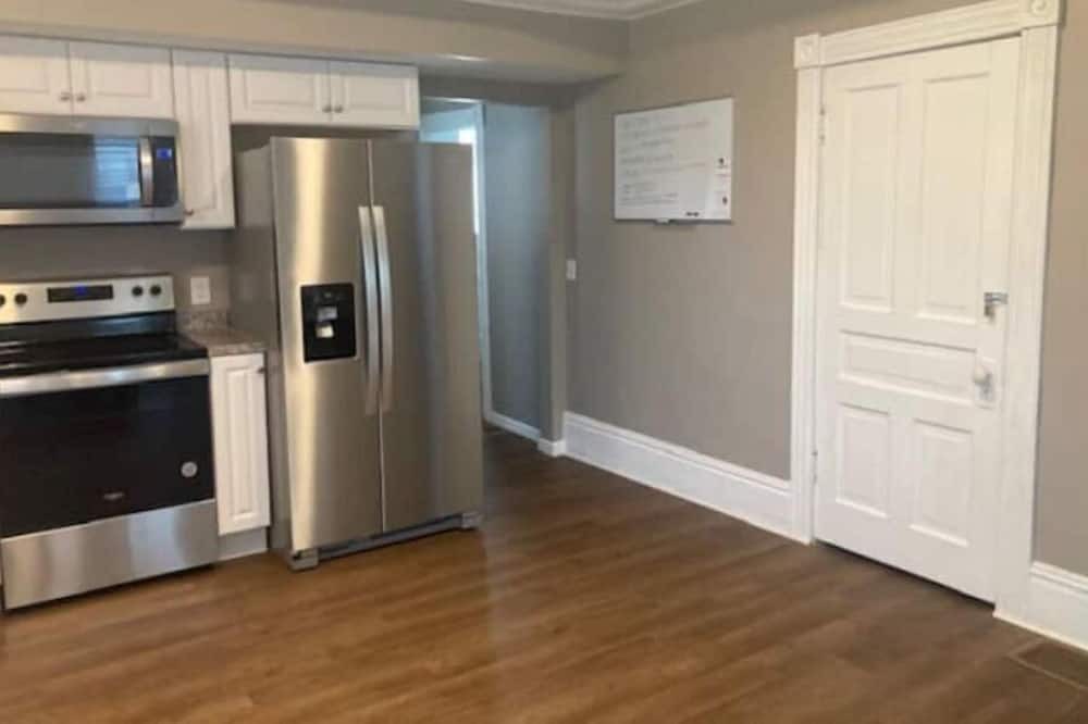 Photo of Kitchen in Newark