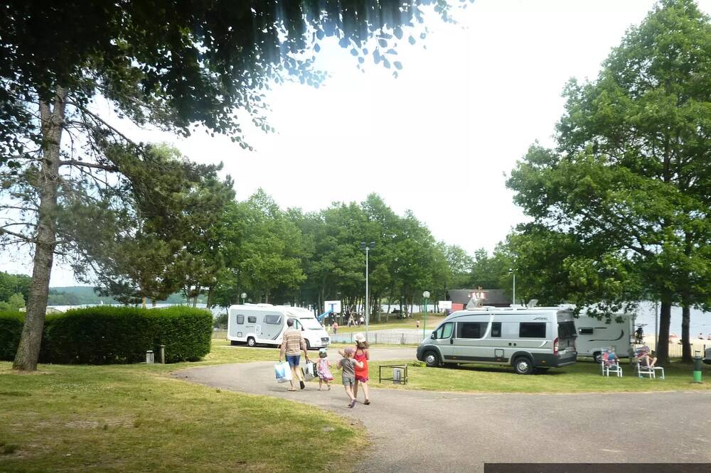 Photo of Others in Auphelle