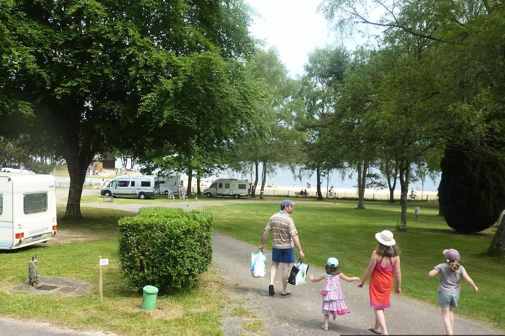 Photo of Others in Auphelle