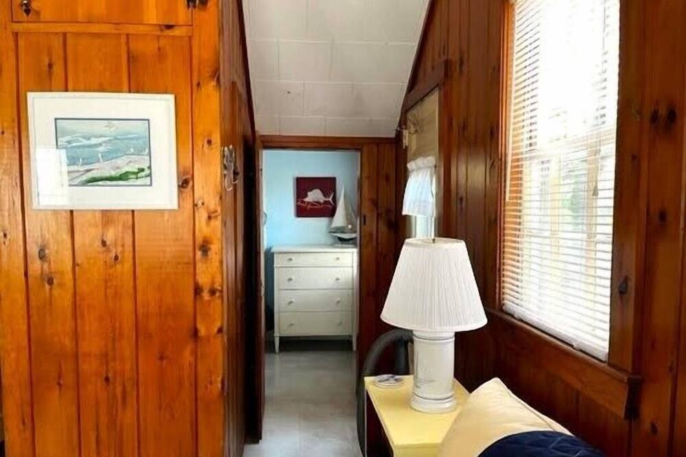 Photo of Bedroom in South Chatham