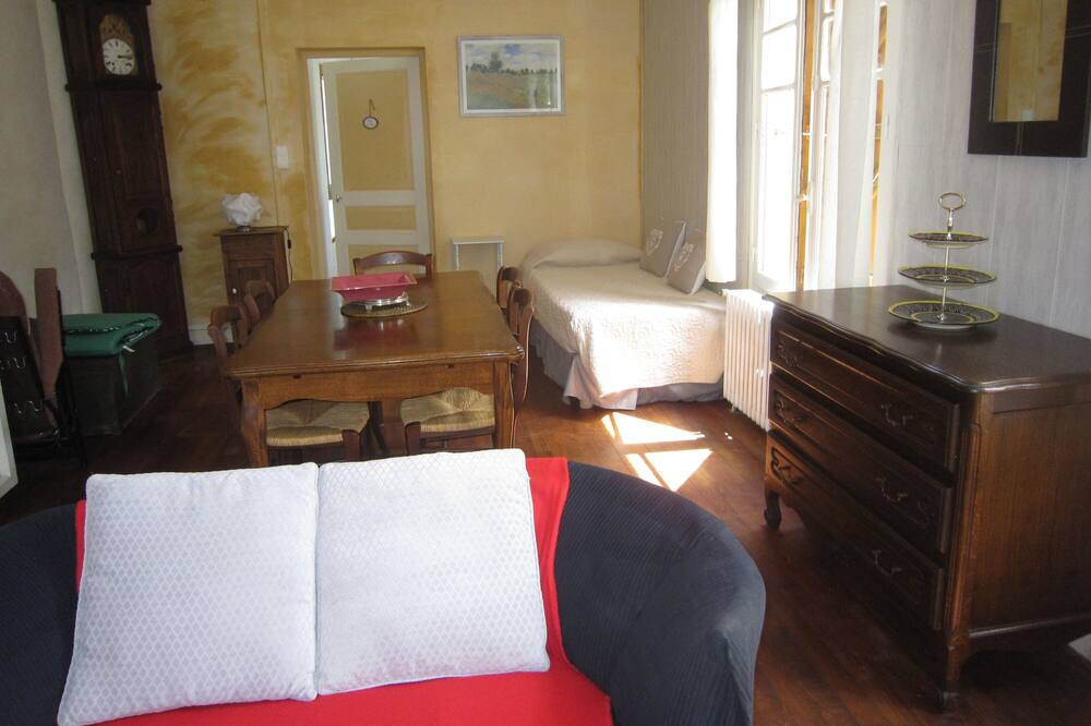 Photo of Bedroom in Cressensac