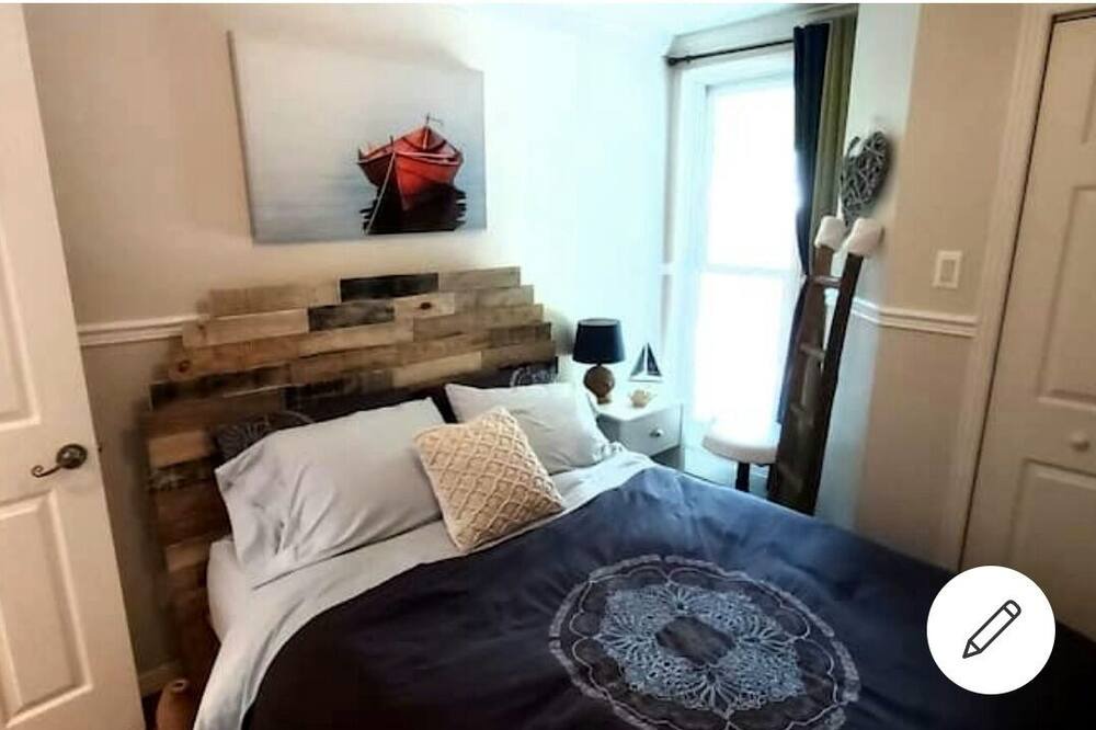 Photo of Bedroom in Saint-Anicet