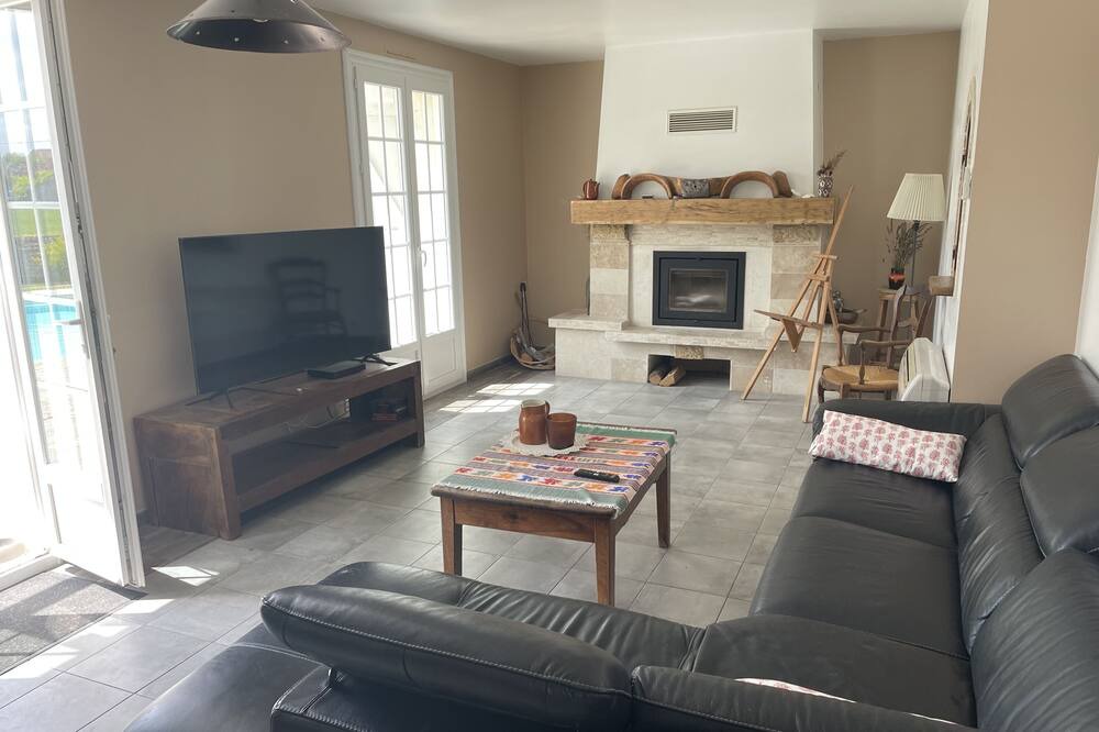 Photo of Livingroom in Angais