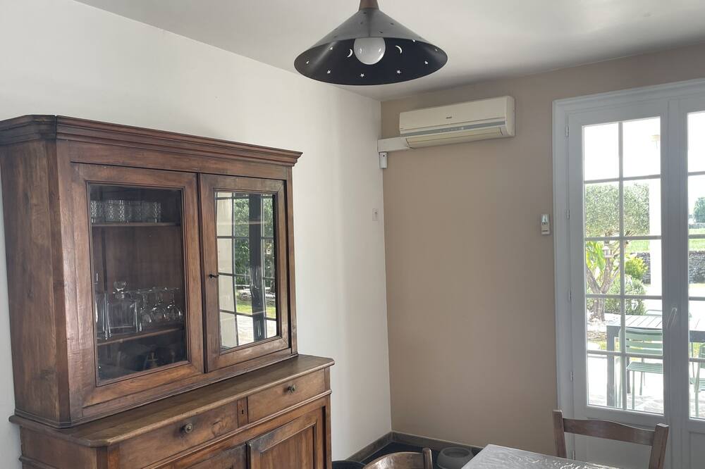 Photo of Bedroom in Angais