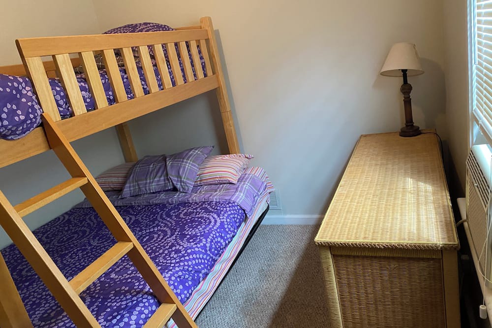 Photo of Bedroom in Bradley Beach