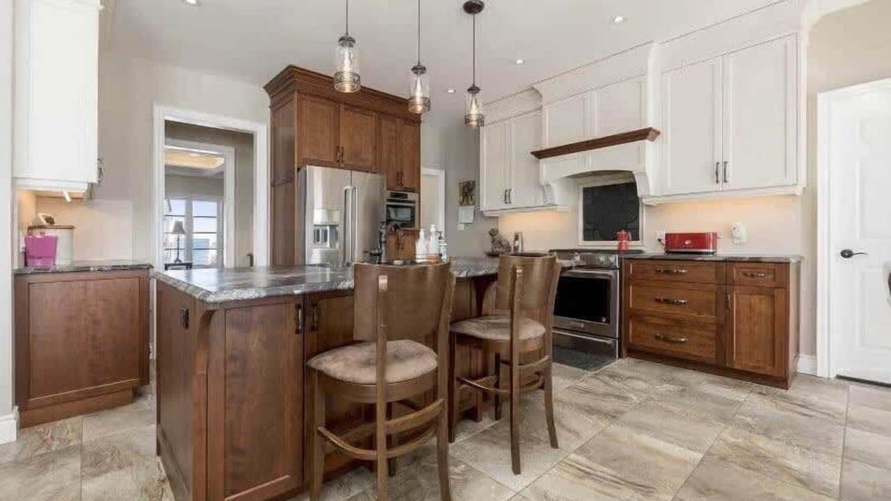Photo of Kitchen in Amaranth