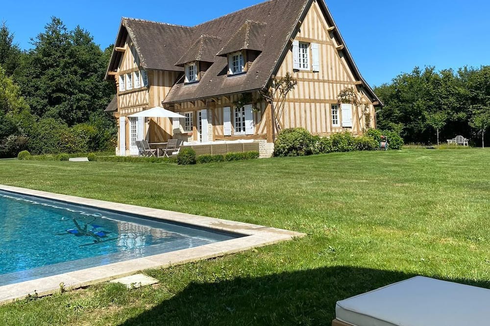 Photo of Outdoor in Saint-Etienne-la-Thillaye