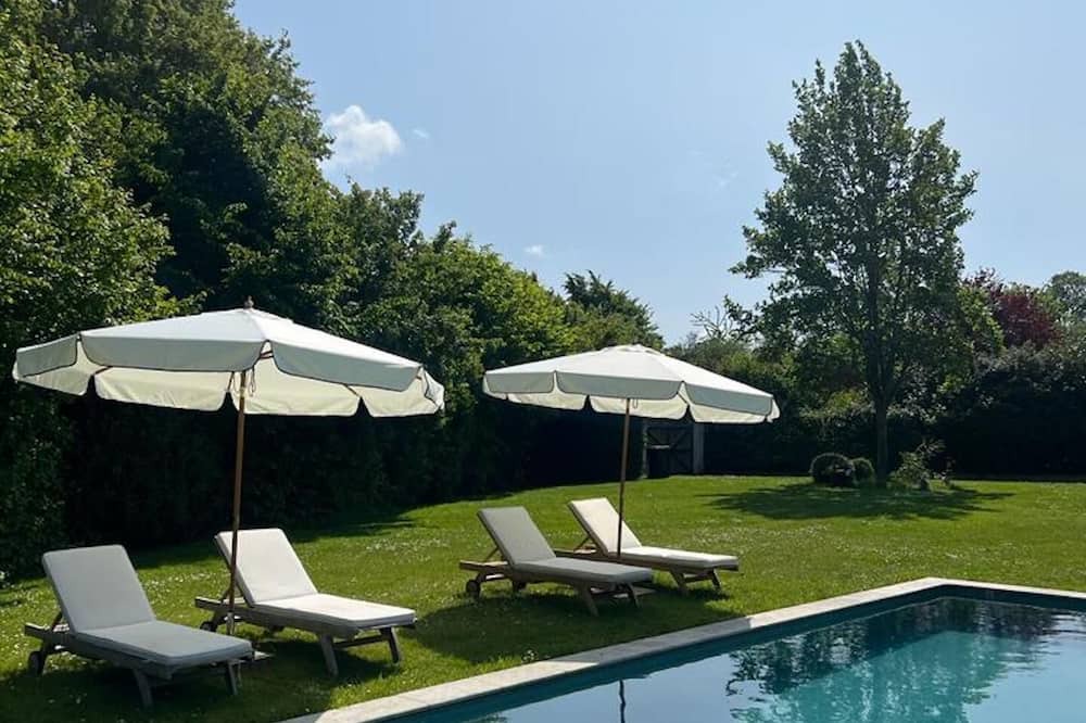Photo of Outdoor in Saint-Etienne-la-Thillaye
