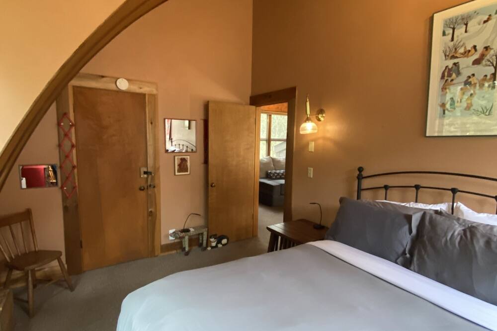 Photo of Bedroom in Skykomish