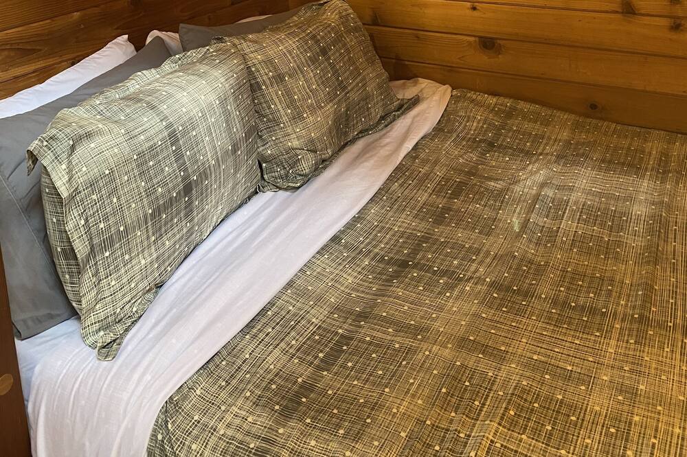 Photo of Bedroom in Skykomish