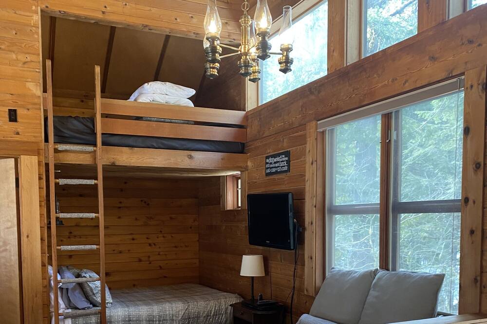 Photo of Bedroom in Skykomish