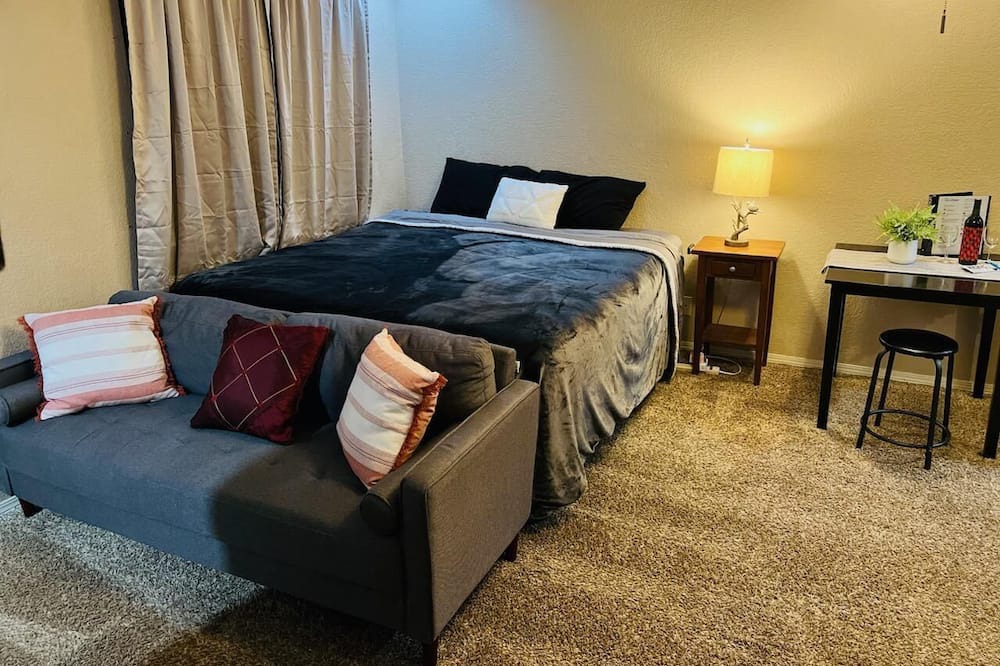 Photo of Bedroom in Roseville