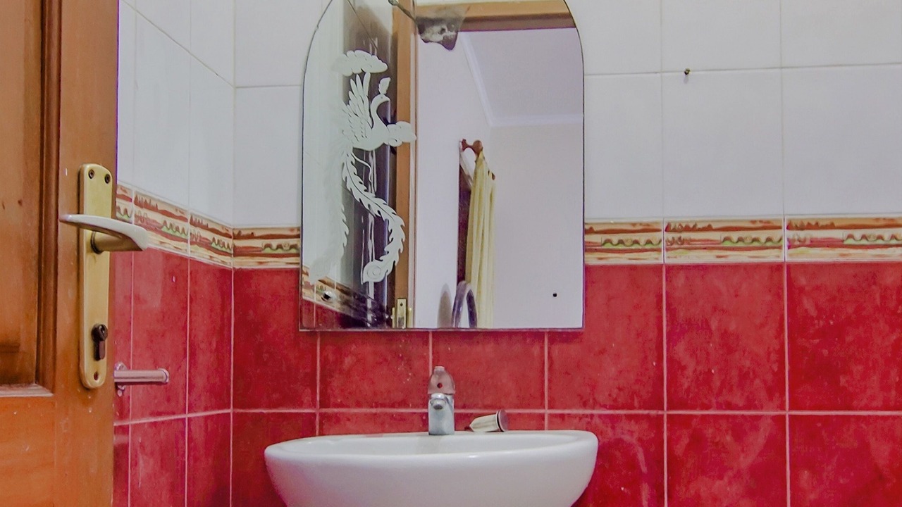 Photo of Bathroom in Mampang Prapatan