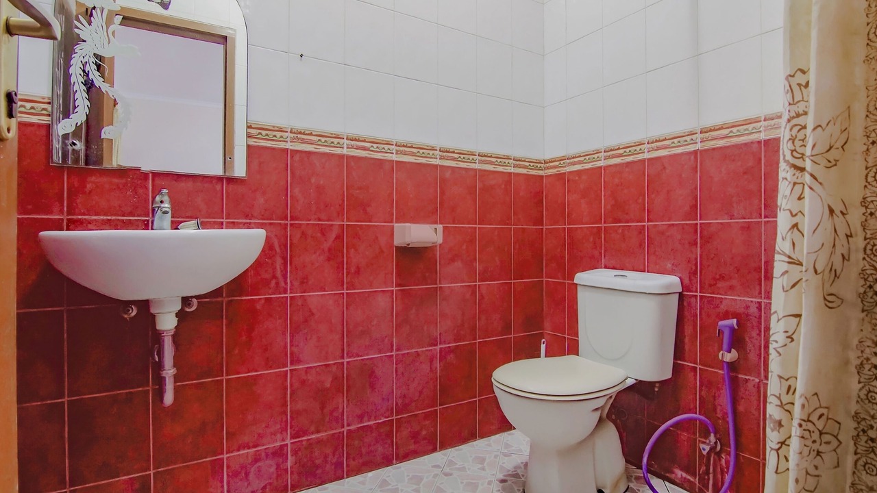 Photo of Bathroom in Mampang Prapatan