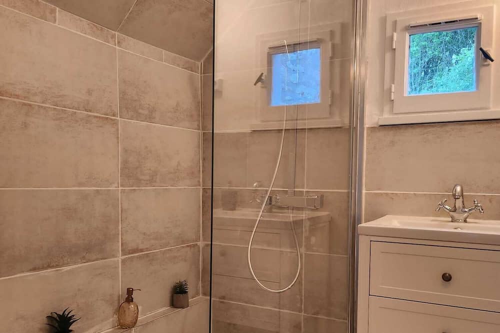 Photo of Bathroom in Saint-Germain-du-Corbeis