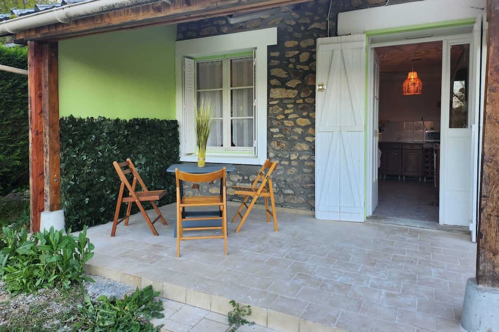 Photo of Patio Balcony in Saint-Germain-du-Corbeis