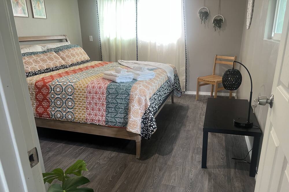 Photo of Bedroom in Eden Roc