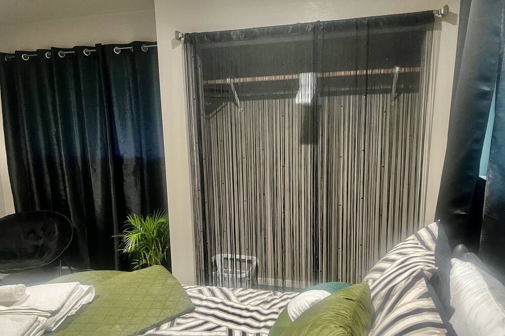 Photo of Bedroom in Eden Roc