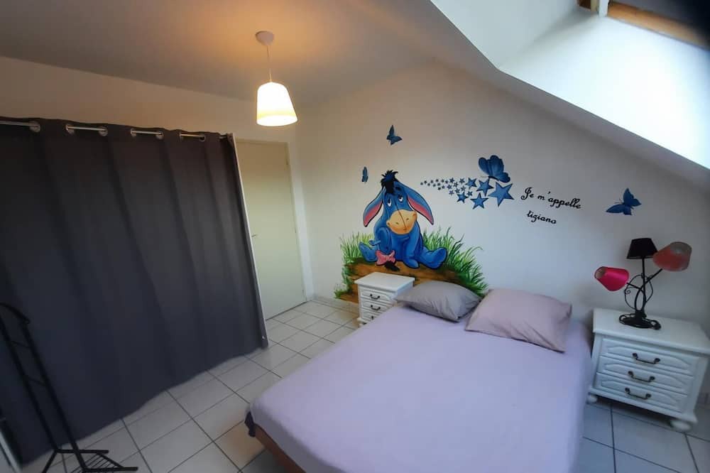 Photo of Bedroom in Villers-Semeuse
