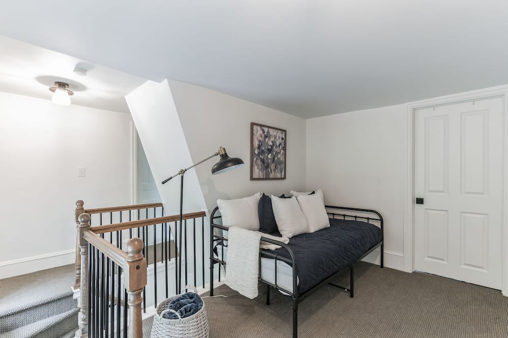 Photo of Others in Wagontown