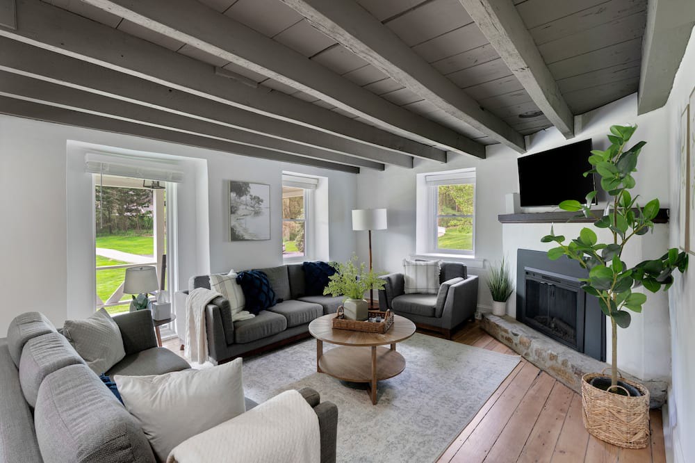 Photo of Livingroom in Wagontown