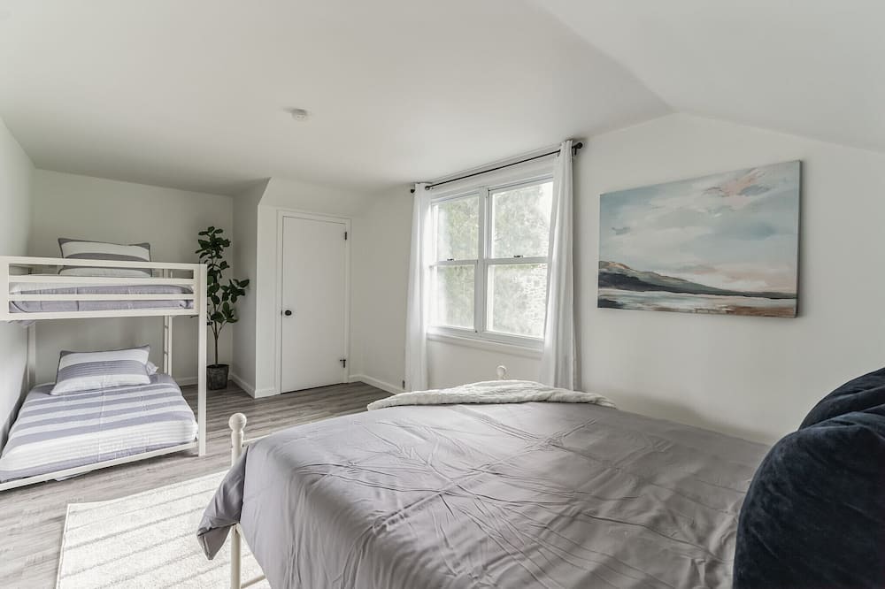 Photo of Bedroom in Wagontown