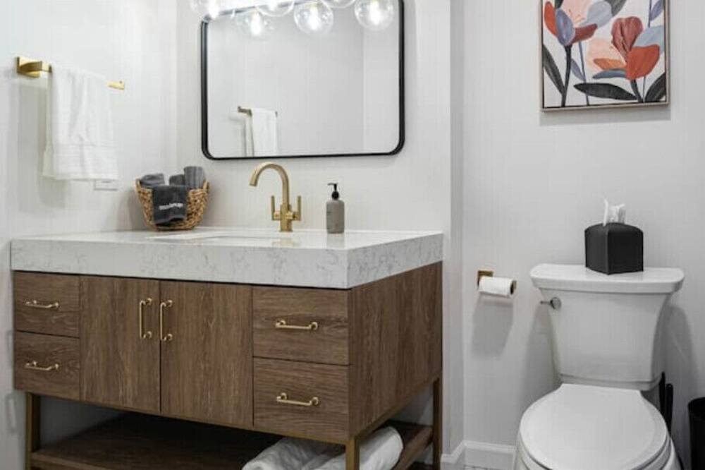 Photo of Bathroom in Arcadia