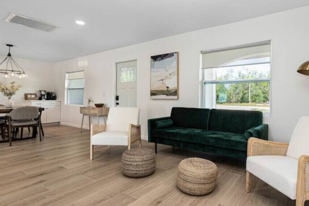 Photo of Livingroom in Arcadia